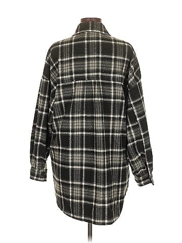 Bershka Long Sleeve Button-Down Shirt (view 2)