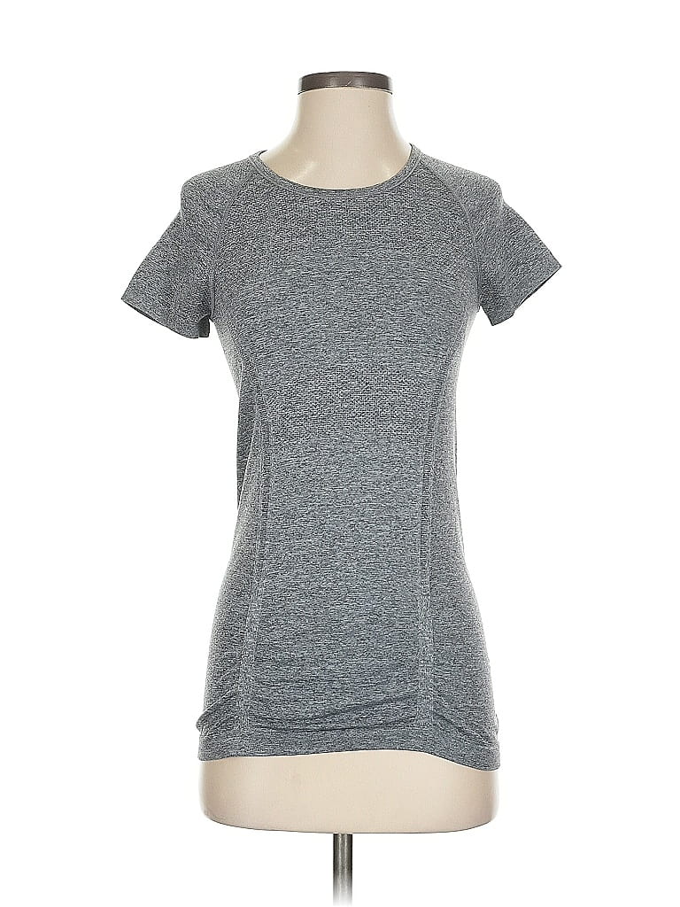 Pre-owned Athleta Active T-shirt In Gray