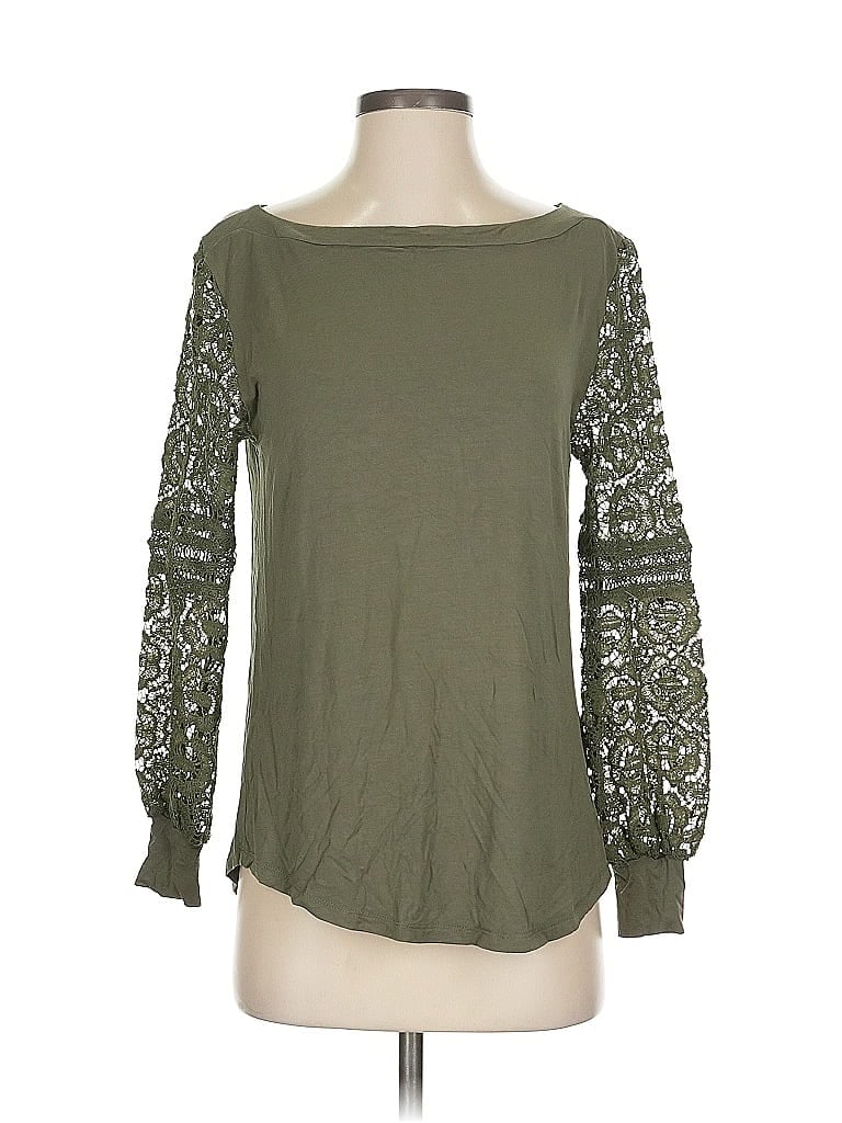 Pre-owned Amaryllis Long Sleeve Blouse In Green