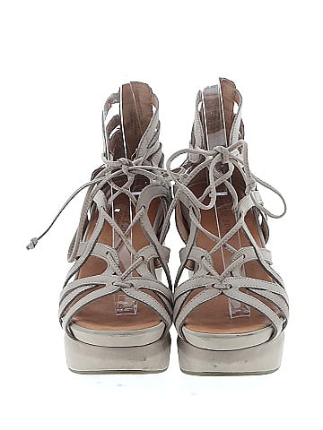 Gentle Souls by Kenneth Cole Wedges (view 2)