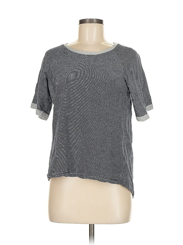 Click to view more detailed imagery on our partner's website Pre-owned Summer And Sage Short Sleeve T-shirt In Gray