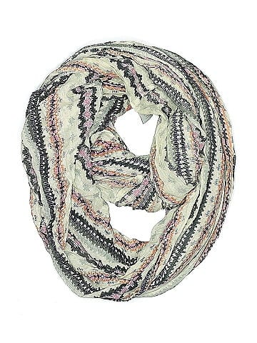 Cooperative Scarf (view 1)