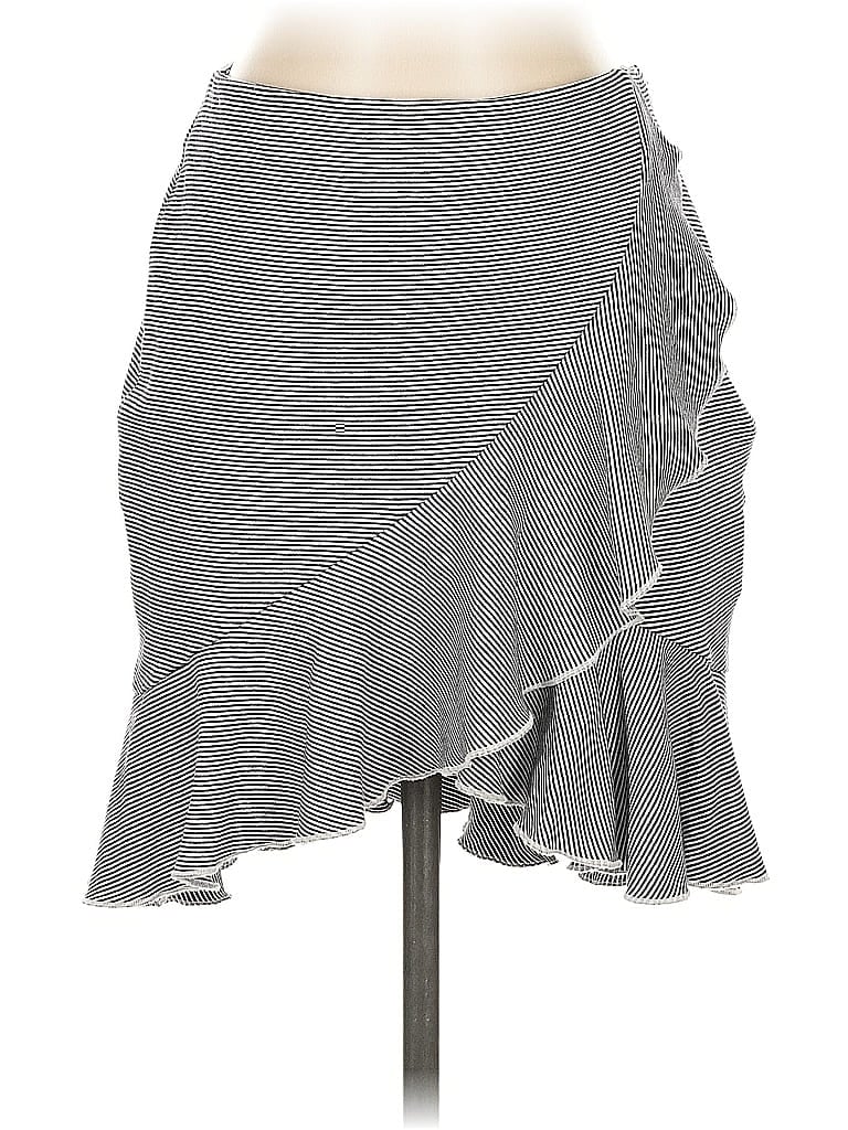 Click to view more detailed imagery on our partner's website Pre-owned Club Monaco Casual Skirt In Gray