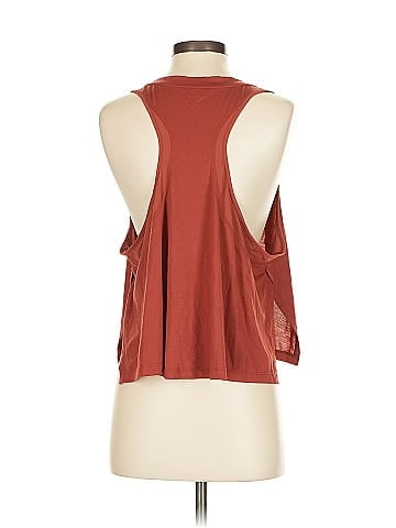 Active by Old Navy Sleeveless T-Shirt (view 2)
