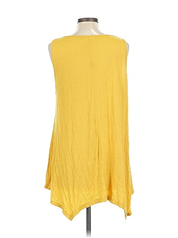 Larace Sleeveless T-Shirt (view 2)