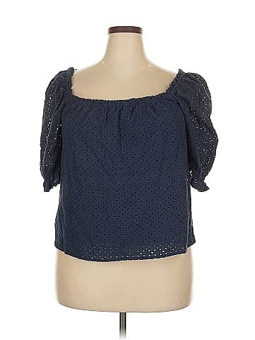 Pomander Place 3/4 Sleeve Blouse (view 1)