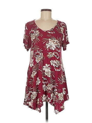 Larace Short Sleeve T-Shirt (view 1)