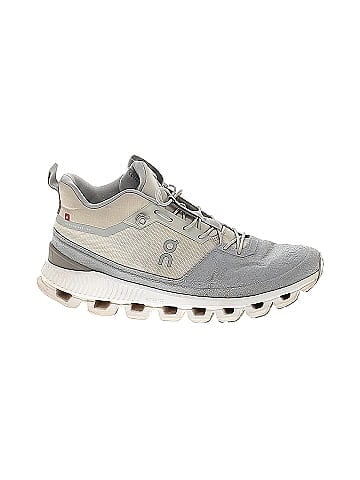 On Cloud Sneakers (view 1)
