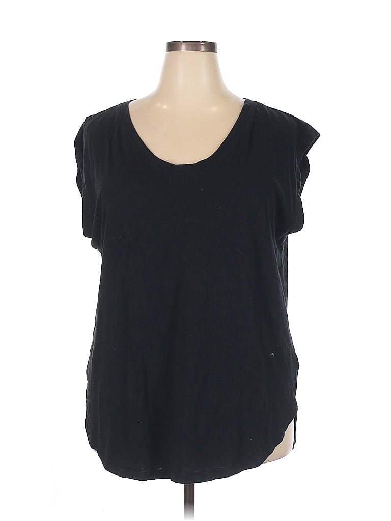 Click to view more detailed imagery on our partner's website Pre-owned Gap Sleeveless T-shirt In Black