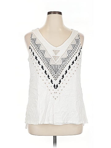 Apt. 9 Sleeveless Blouse (view 1)