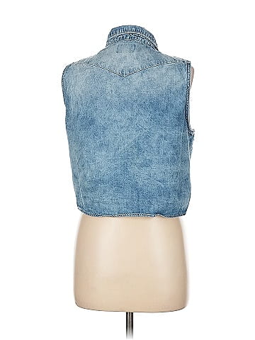 Velvet Heart Sleeveless Button-Down Shirt (view 2)