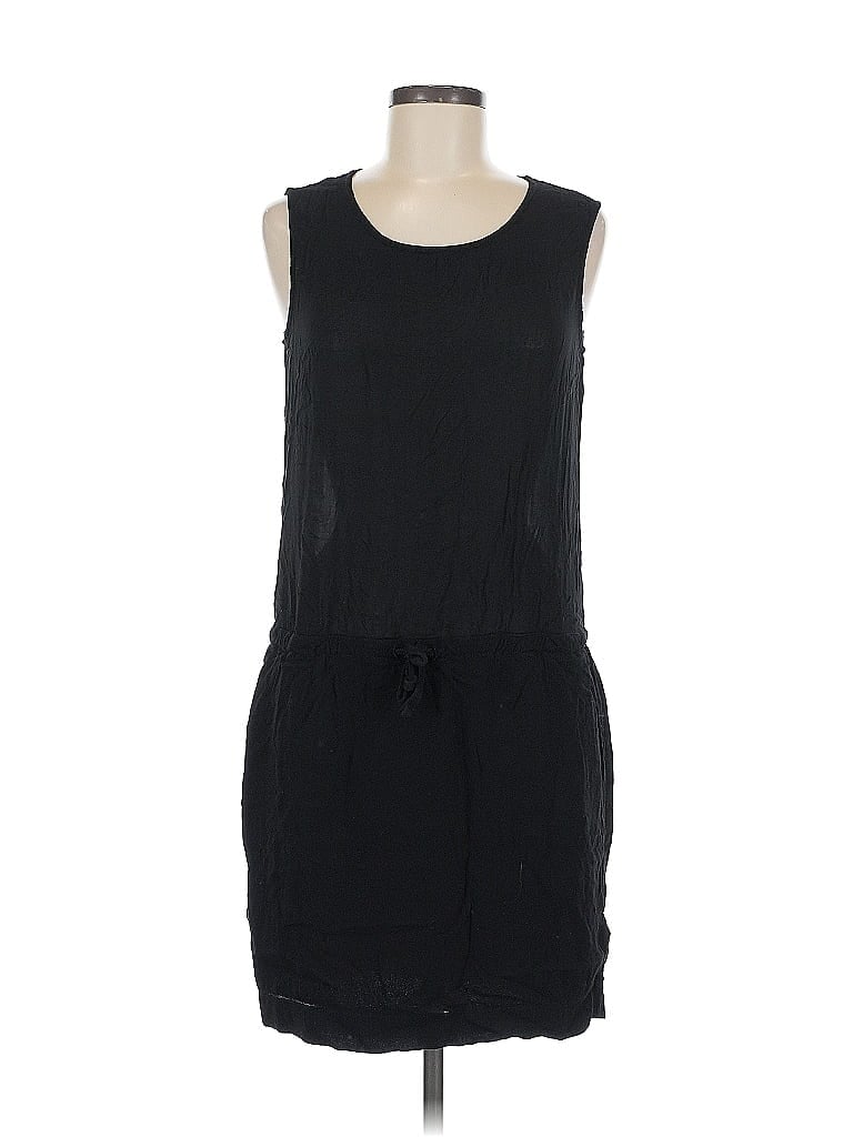 Click to view more detailed imagery on our partner's website Pre-owned James Perse Casual Dress In Black