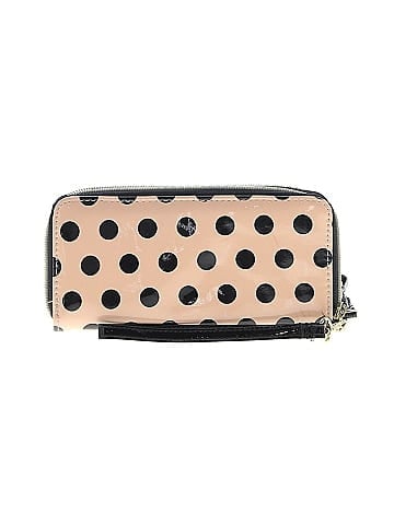 Unbranded Wristlet (view 1)