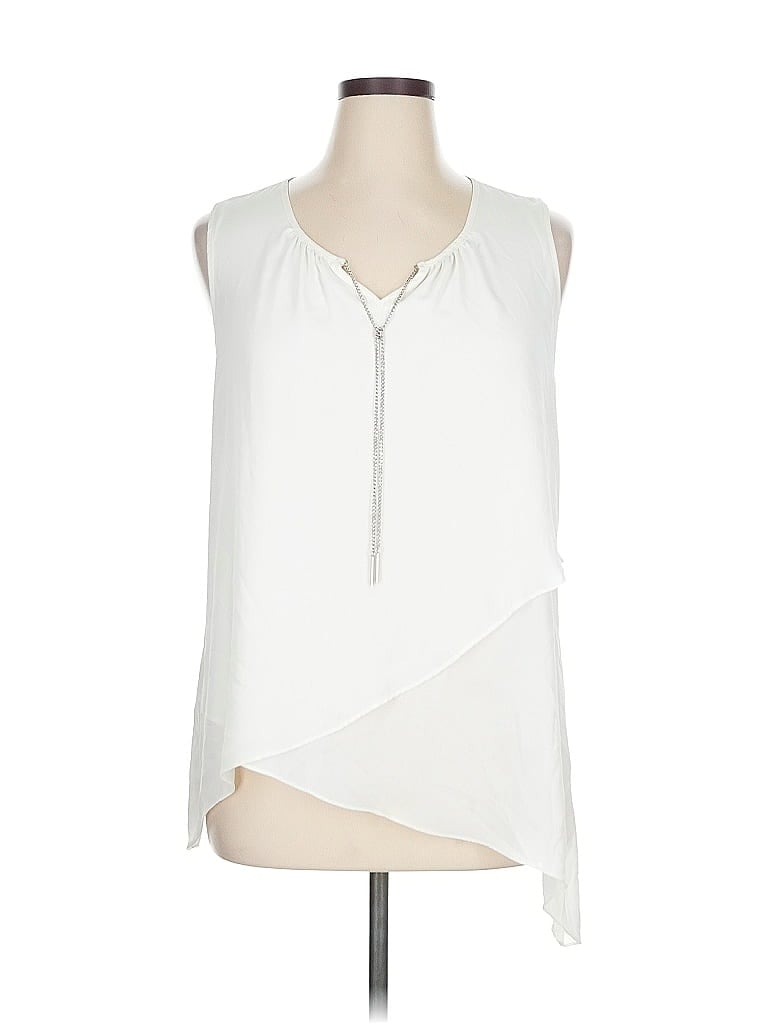 Click to view more detailed imagery on our partner's website Pre-owned Roz & Ali Sleeveless Blouse In White