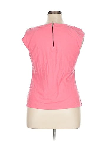 Jennifer Lopez Short Sleeve Top (view 2)