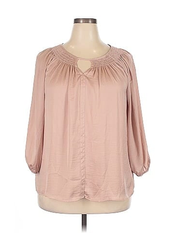 Violet & Claire 3/4 Sleeve Blouse (view 1)