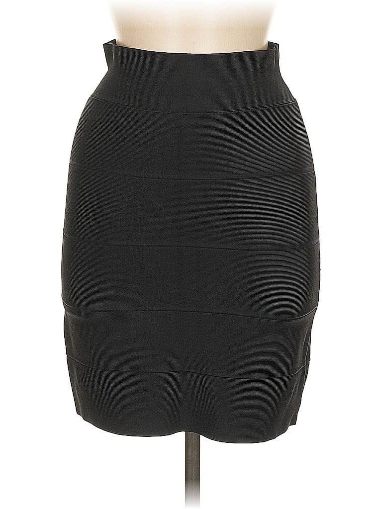 Click to view more detailed imagery on our partner's website Pre-owned Bcbgmaxazria Formal Skirt In Black