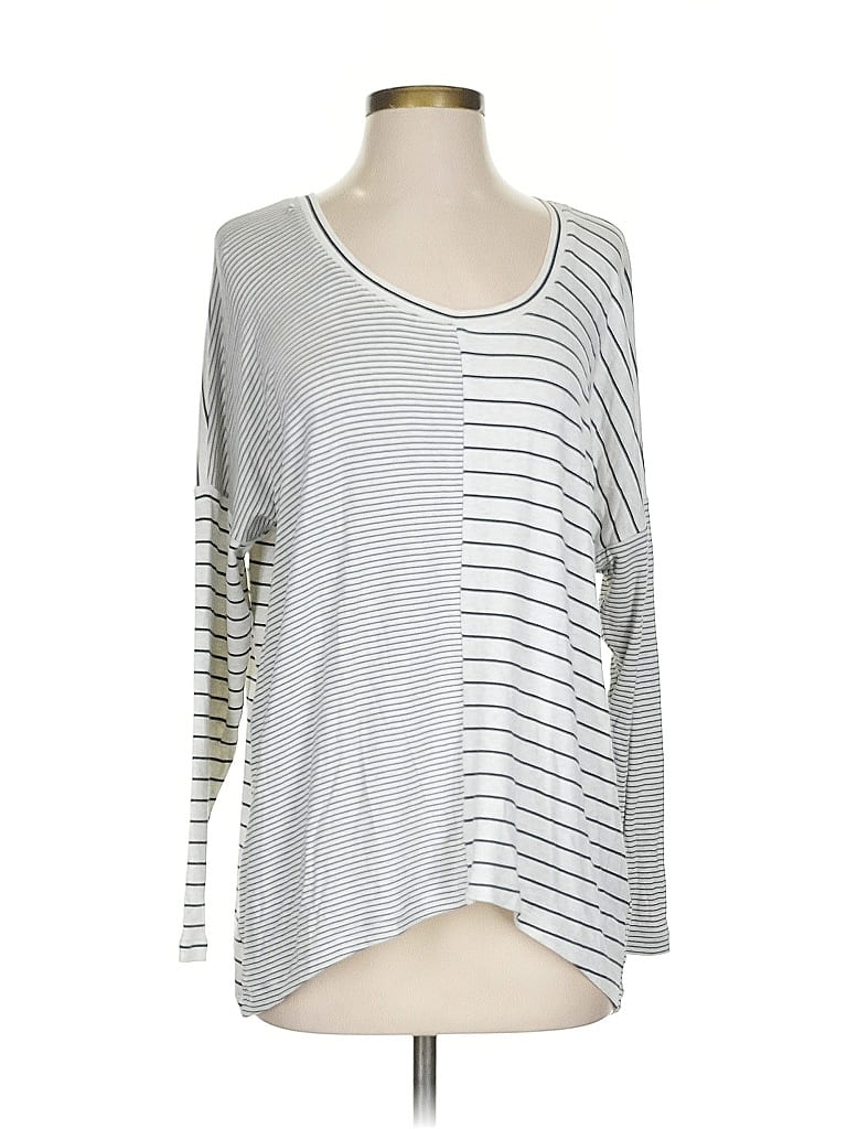 Pre-owned Cabi 3/4 Sleeve T-shirt In Silver
