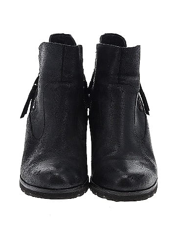 Ugg Australia Ankle Boots (view 2)