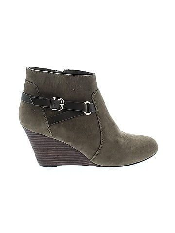REPORT Wedges (view 1)