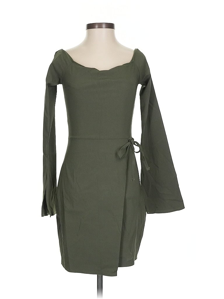 Pre-owned Prettylittlething Casual Dress In Green