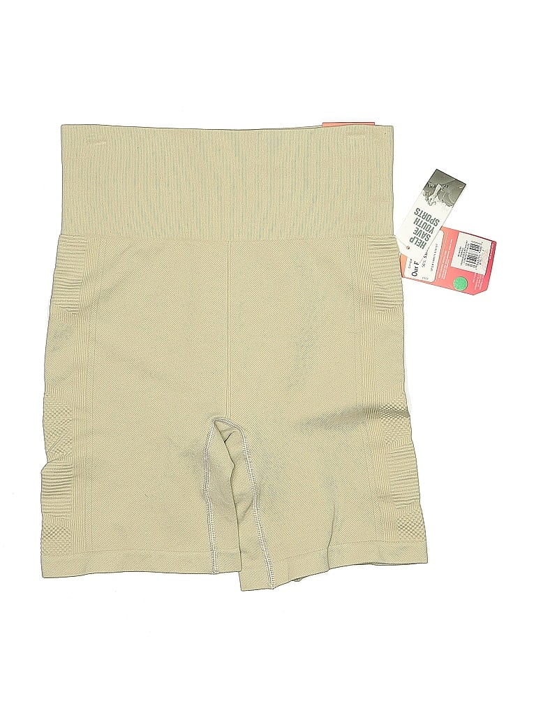 Dsg Khaki Shorts In Gray