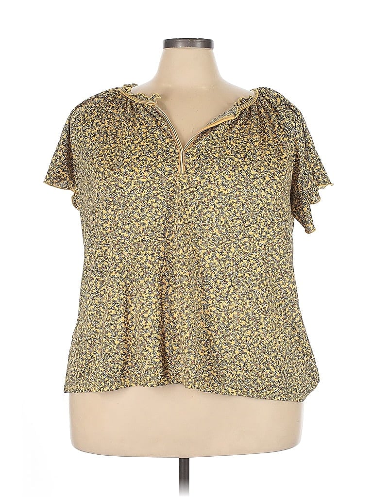 Pre-owned Max Studio Short Sleeve Blouse In Gold