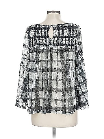 Akemi + Kin 3/4 Sleeve Blouse (view 2)