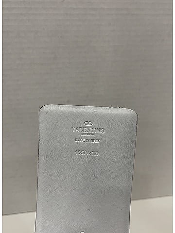 Valentino Garavani VLogo Leather Belt (view 2)