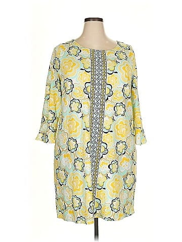 Crown & Ivy Casual Dress (view 1)