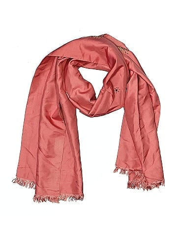 The Metropolitan Museum of Art New York Scarf (view 1)