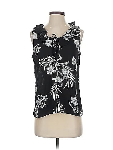PREMISE Sleeveless Blouse (view 1)