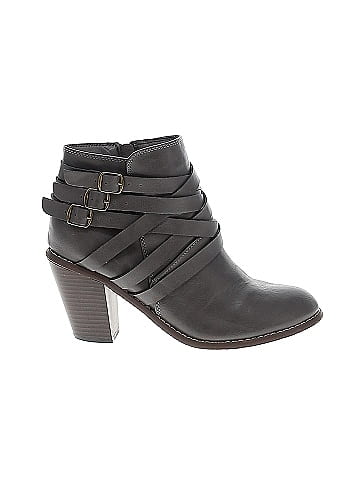 Journee Collection Ankle Boots (view 1)