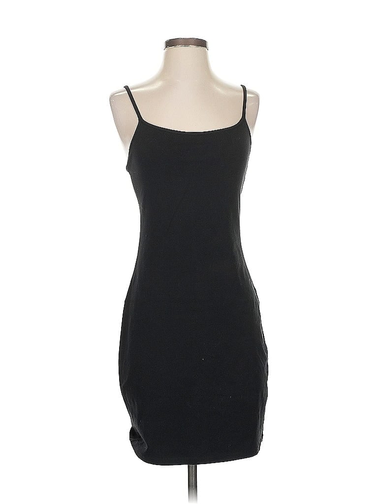 Click to view more detailed imagery on our partner's website Pre-owned Express Cocktail Dress In Black
