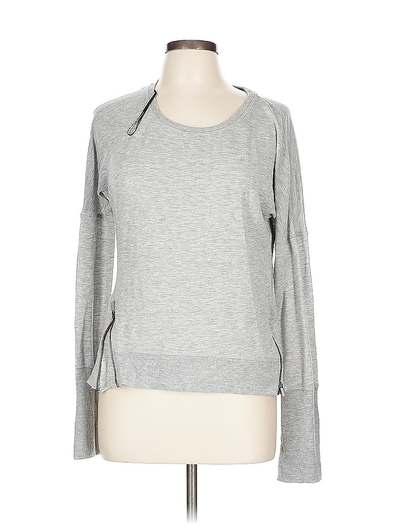 Pre-owned Yogalicious Sweatshirt In Gray