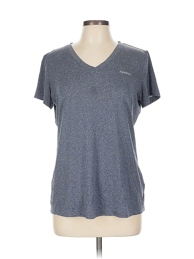 Click to view more detailed imagery on our partner's website Pre-owned Reebok Active T-shirt In Gray