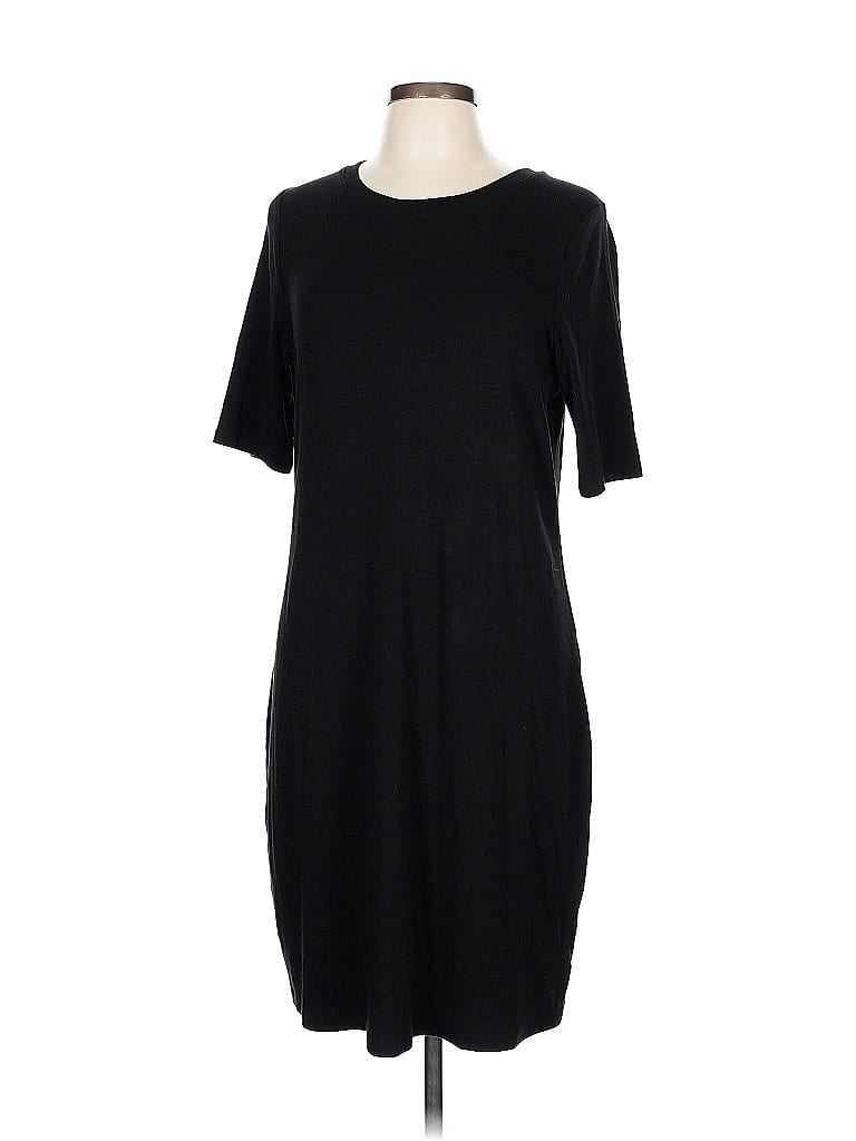 Click to view more detailed imagery on our partner's website Pre-owned Gap Casual Dress In Black