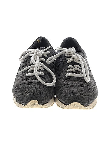 Saucony Sneakers (view 2)