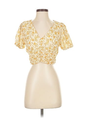 Blu Pepper Short Sleeve Blouse (view 1)