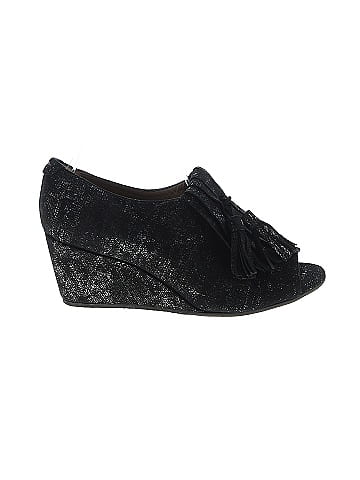 Anyi Lu Wedges (view 1)