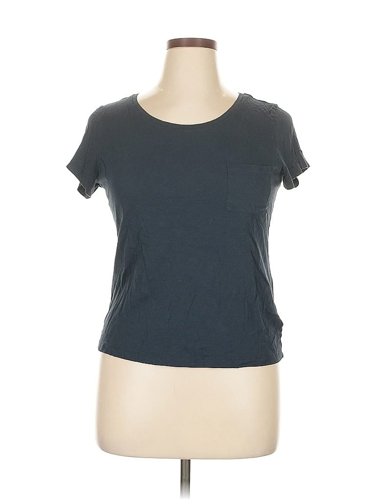 Pre-owned Max Studio Short Sleeve T-shirt In Gray