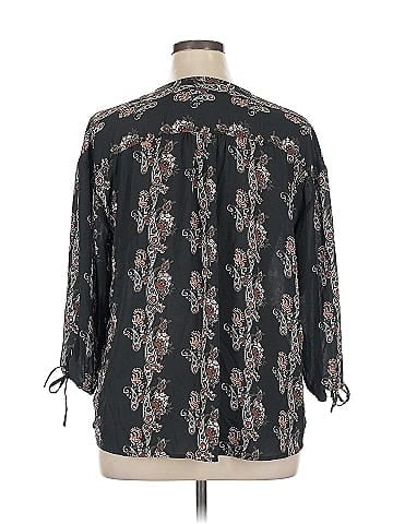 cruel 3/4 Sleeve Blouse (view 2)