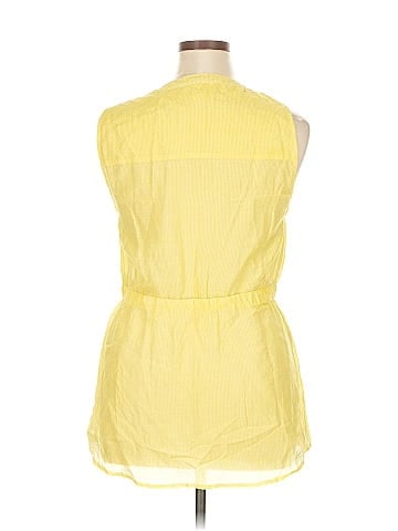 RVCA Sleeveless Button-Down Shirt (view 2)