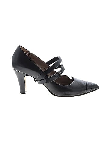 Anyi Lu Heels (view 1)