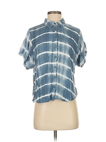 Velvet Heart Short Sleeve Button-Down Shirt (view 1)
