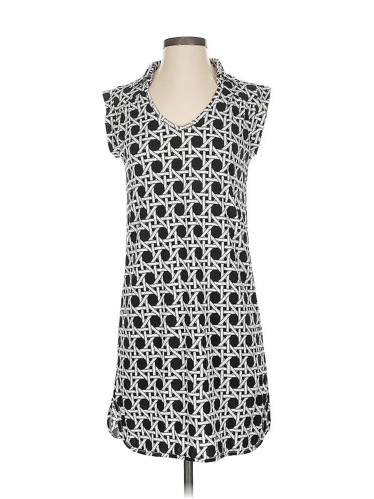 Click to view more detailed imagery on our partner's website Pre-owned Lilly Pulitzer Casual Dress In Black