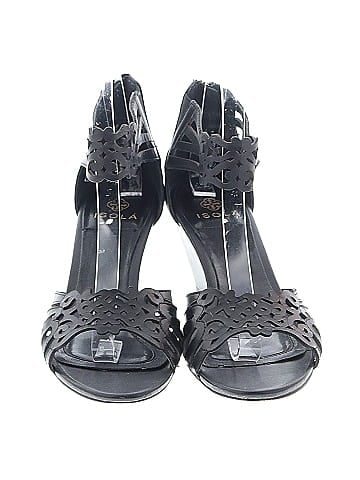 Isola Wedges (view 2)