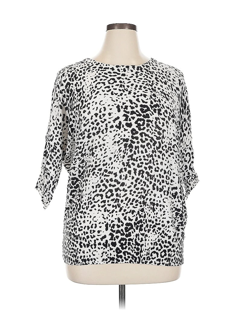 Pre-owned Dana Buchman 3/4 Sleeve Blouse In Silver