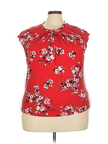 Liz Claiborne Career Sleeveless Blouse (view 1)