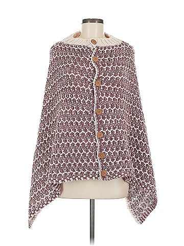 Simply Noelle Poncho (view 1)